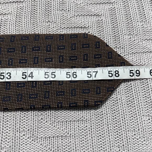Ermenegildo Zegna gold bronze geometric print textured silk tie - Picture 5 of 6